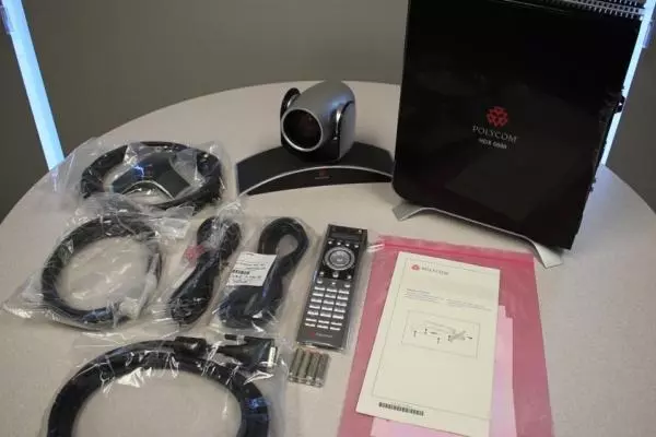 Polycom HDX 6000 - What's In The Box